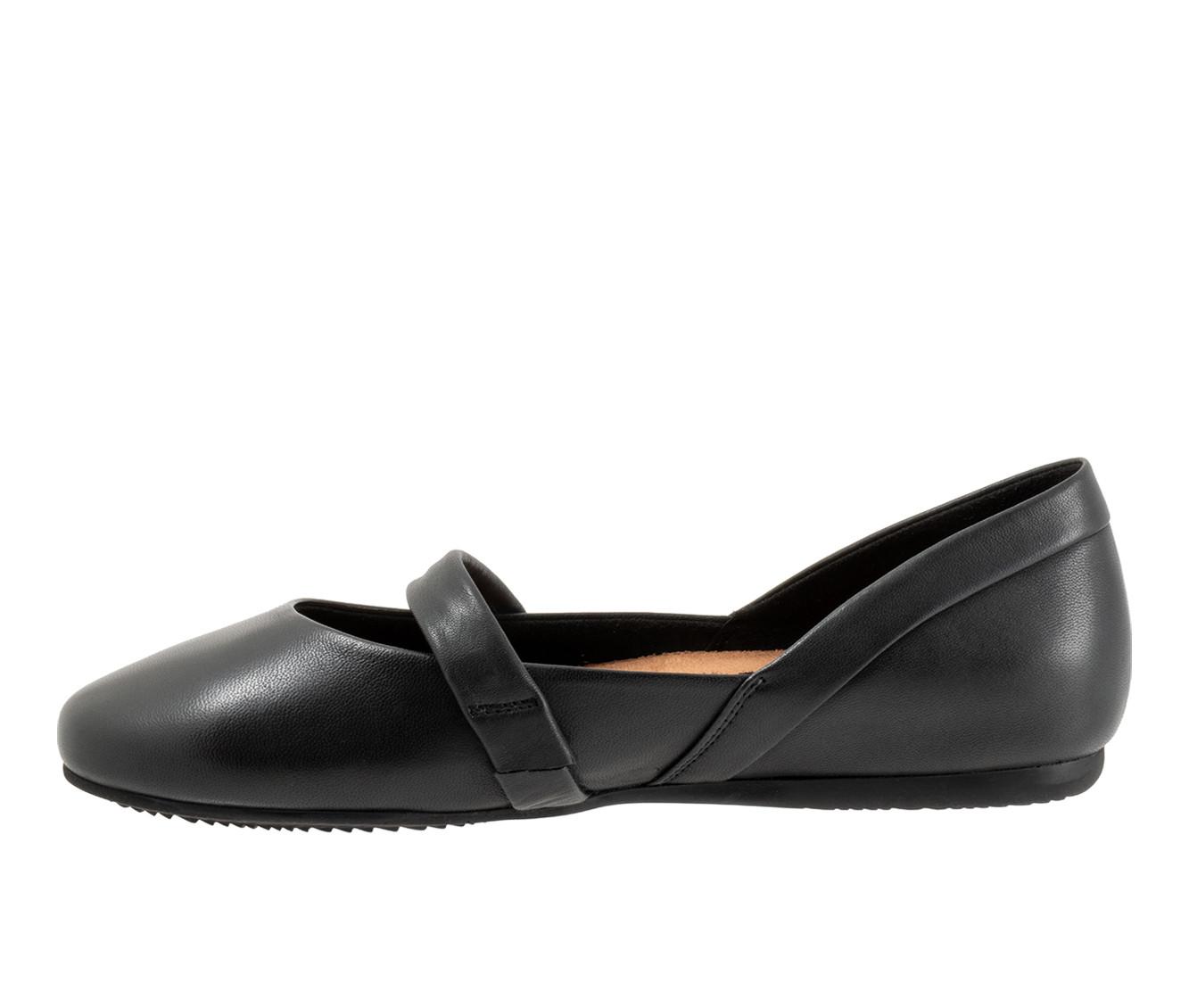 Women's Softwalk Samara Flats