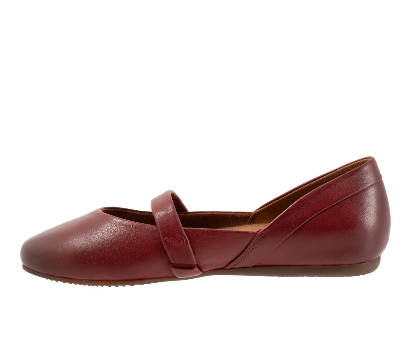 Women's Softwalk Samara Flats