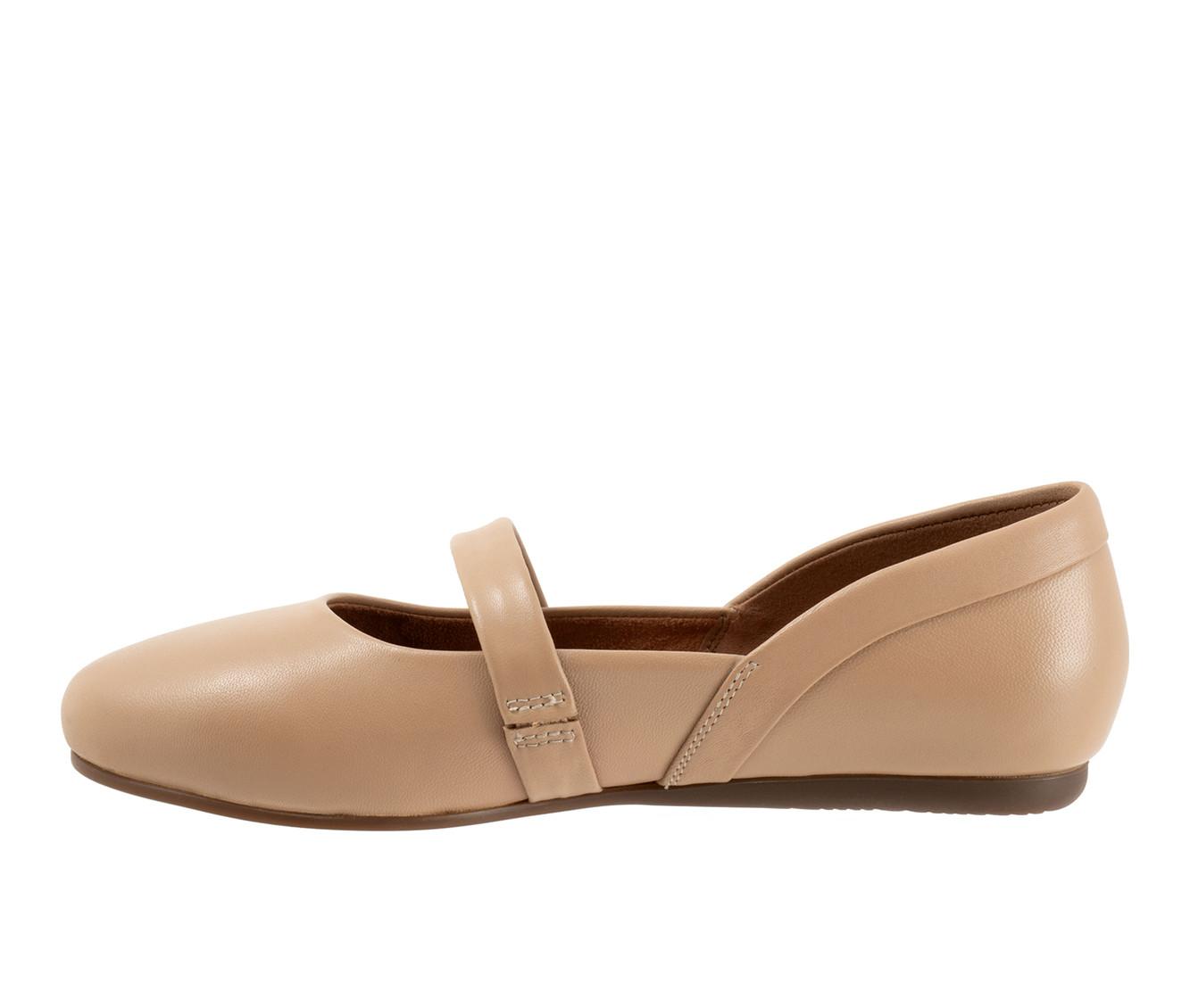 Women's Softwalk Samara Flats