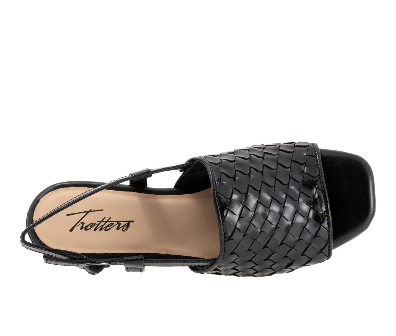 Women's Trotters Nola Sandals