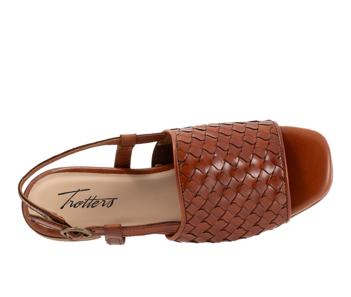 Women's Trotters Nola Sandals