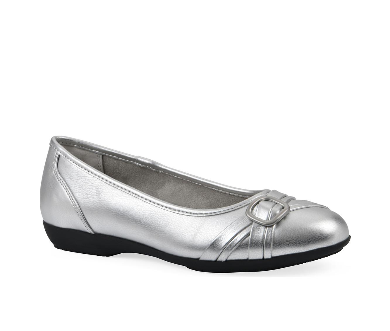 Women's Cliffs by White Mountain Calming Flats