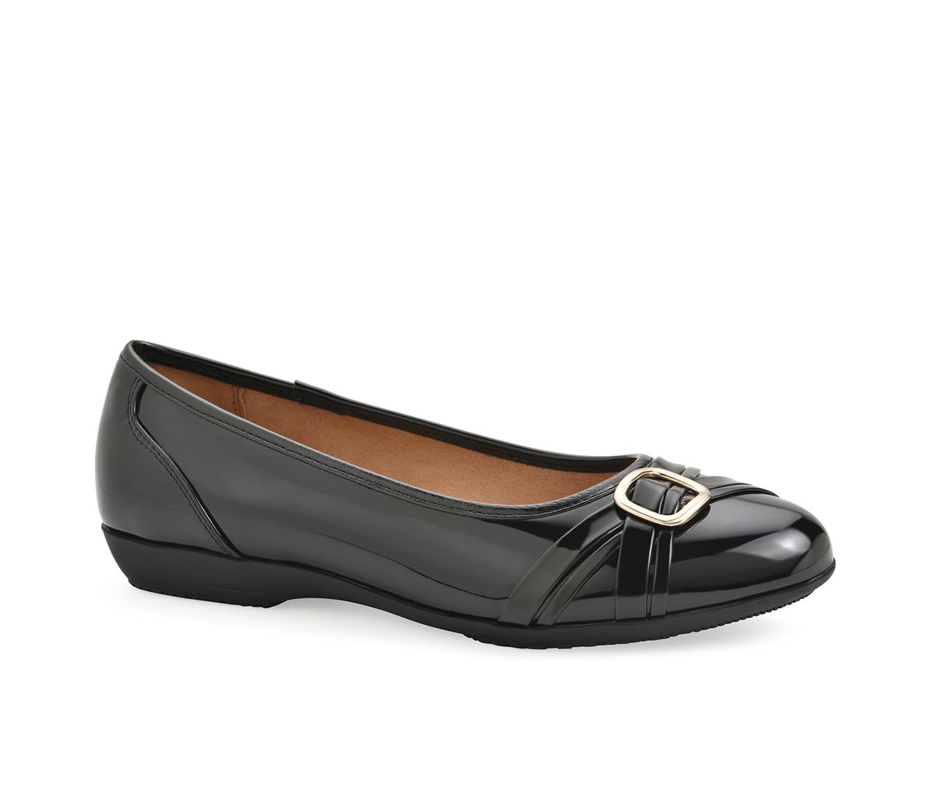 Women's Cliffs by White Mountain Calming Flats