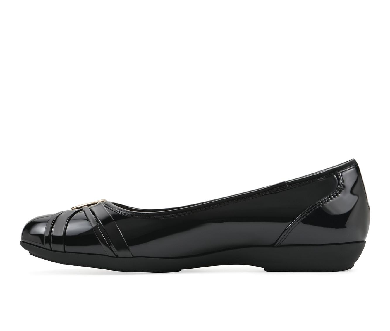 Women's Cliffs by White Mountain Calming Flats