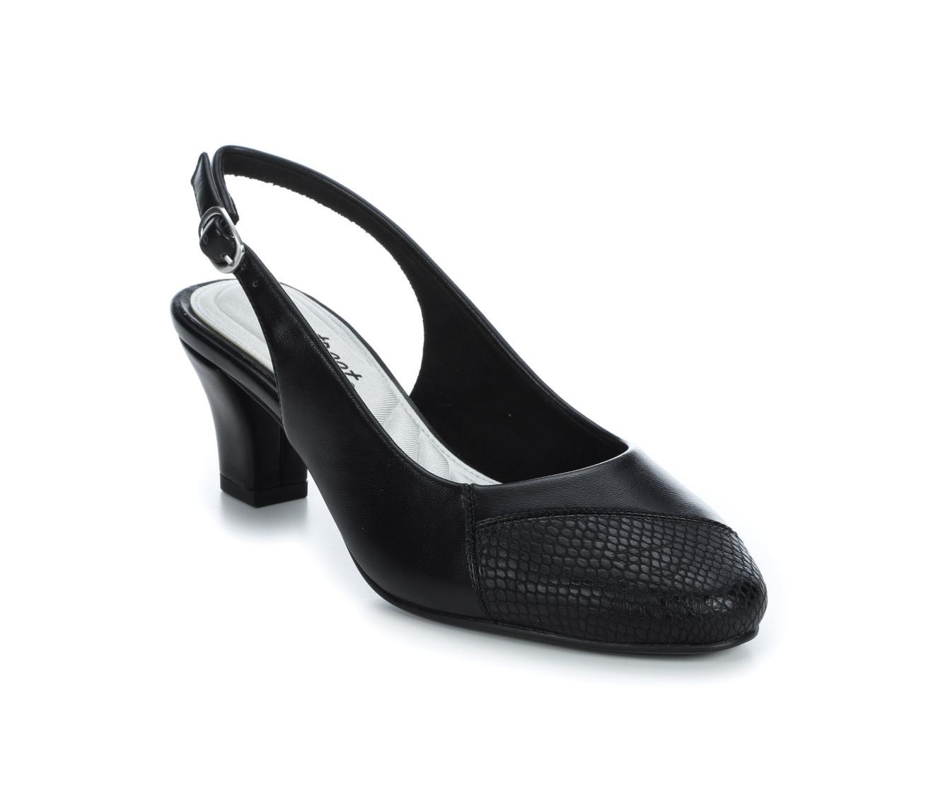 Women's Easy Street Believe Pumps
