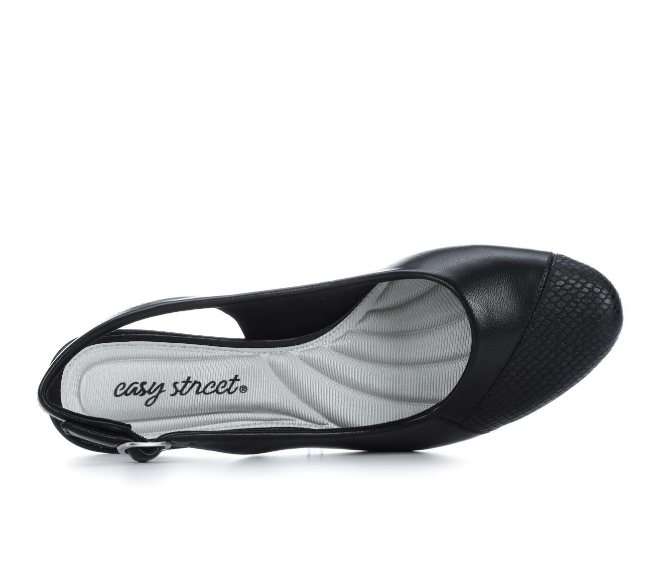 Women's Easy Street Believe Pumps