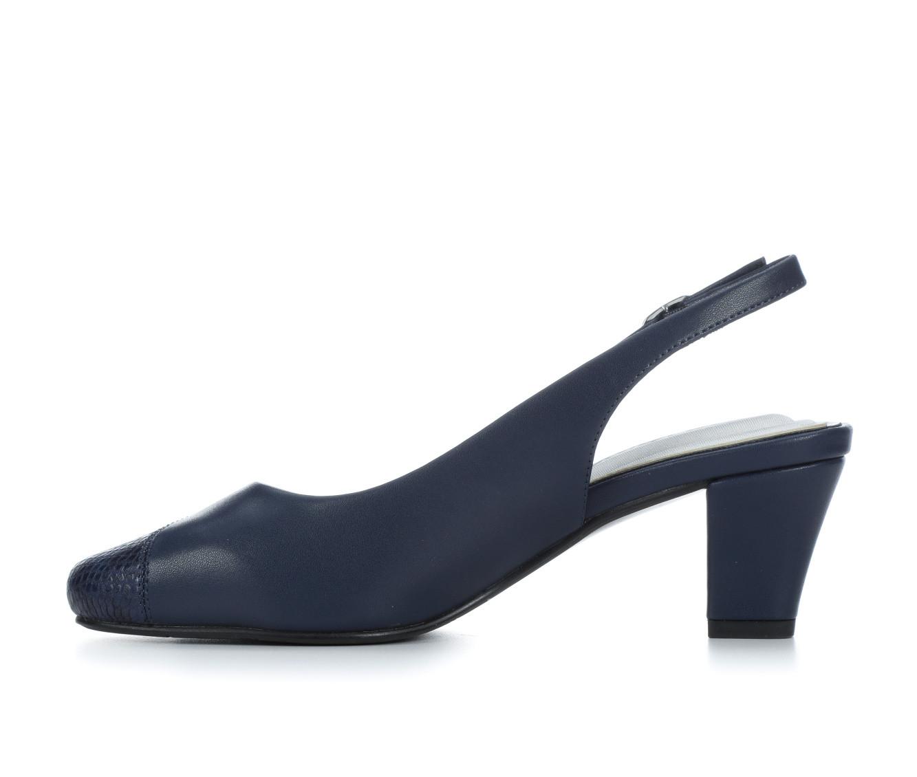 Women's Easy Street Believe Pumps