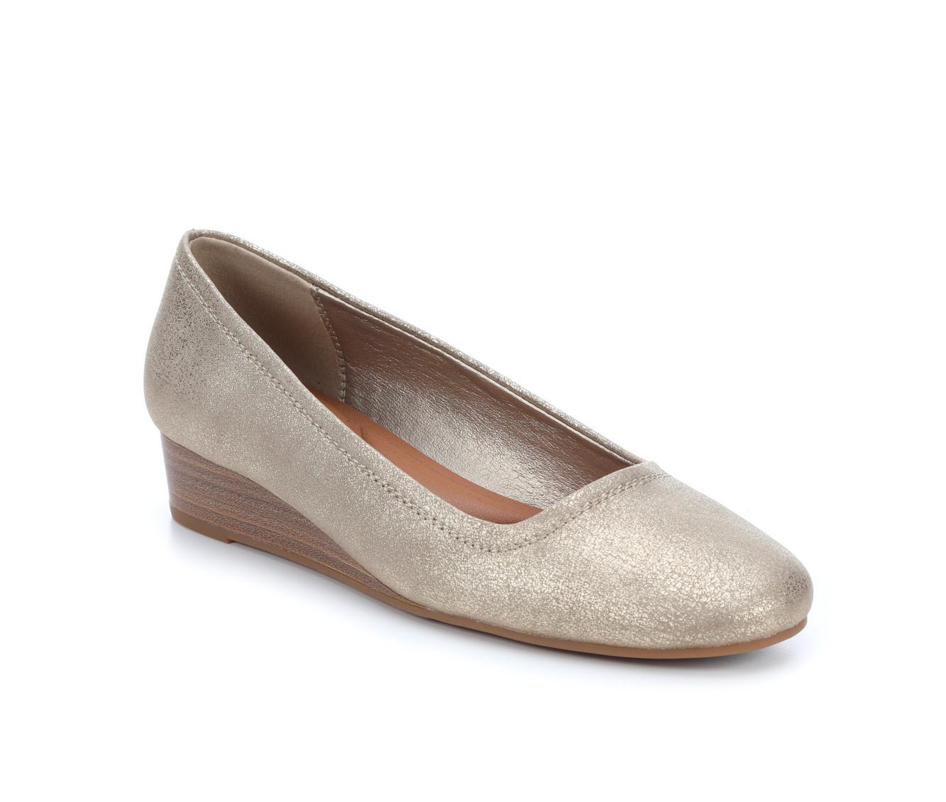 Women's Baretraps Covette Casual Flats