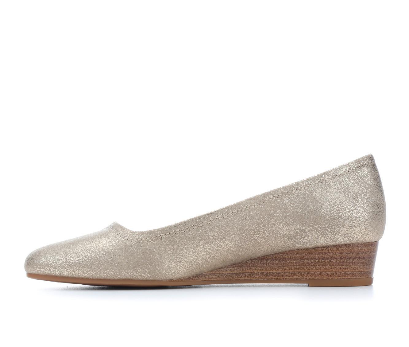 Women's Baretraps Covette Casual Flats