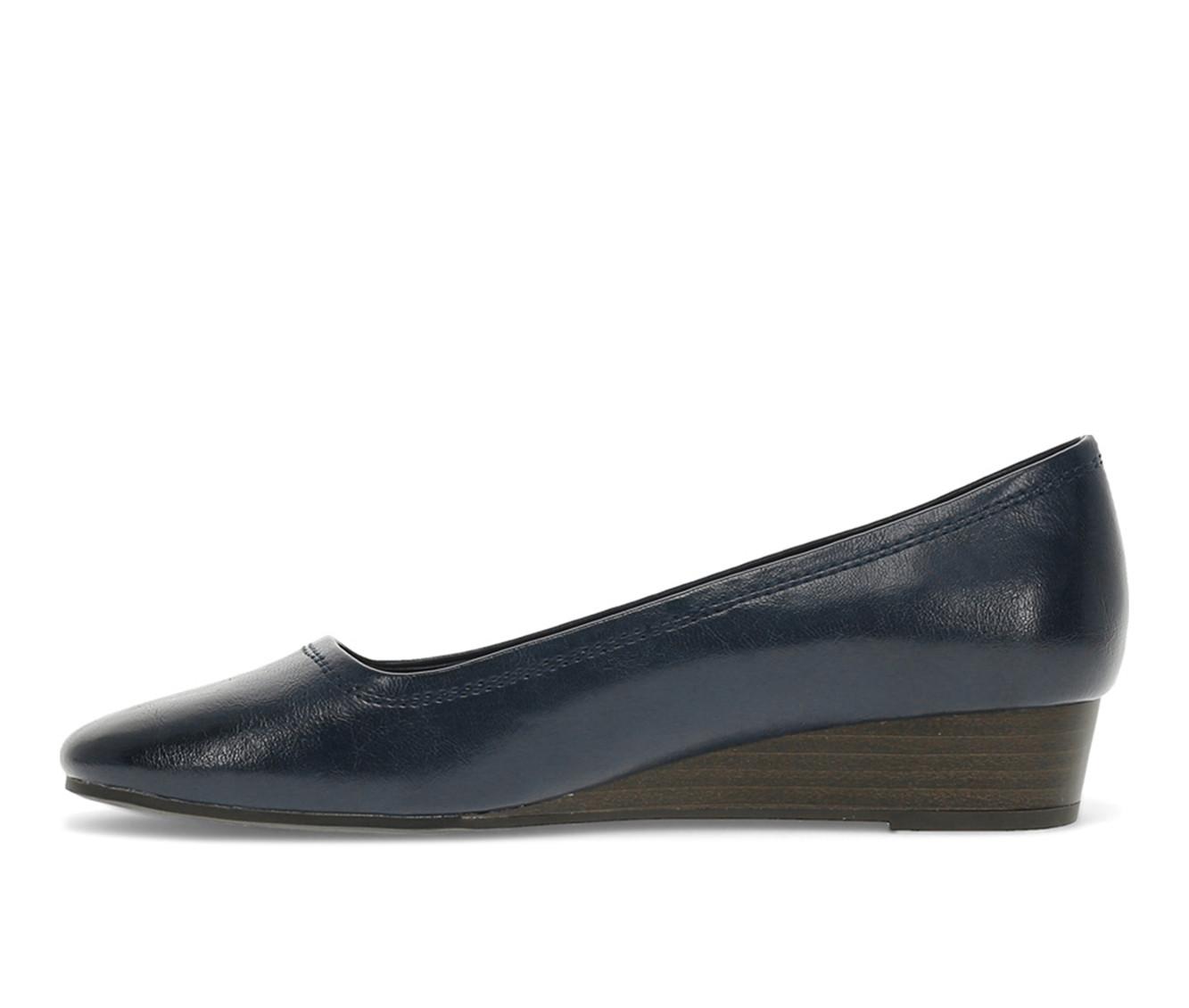 Women's Baretraps Covette Casual Flats