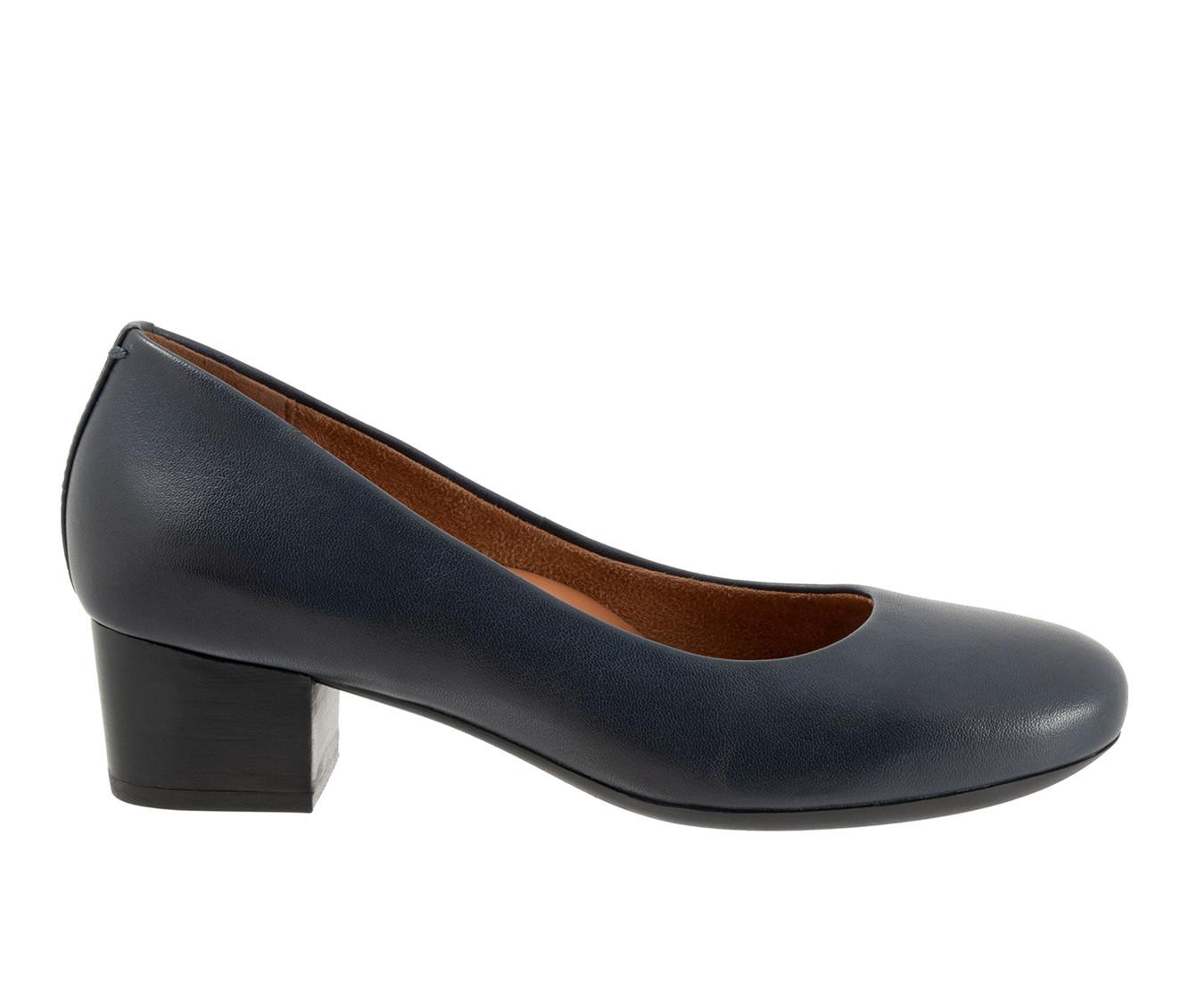 Women's Softwalk Lynn Pumps