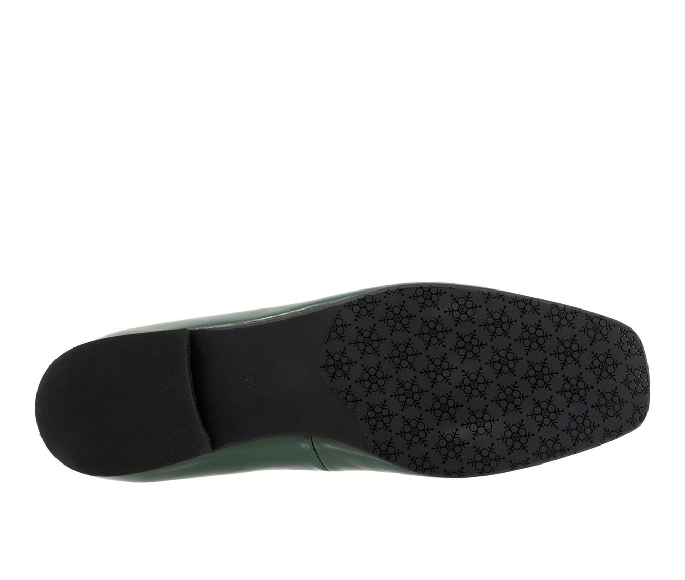 Women's Bueno Elizabeth Flats