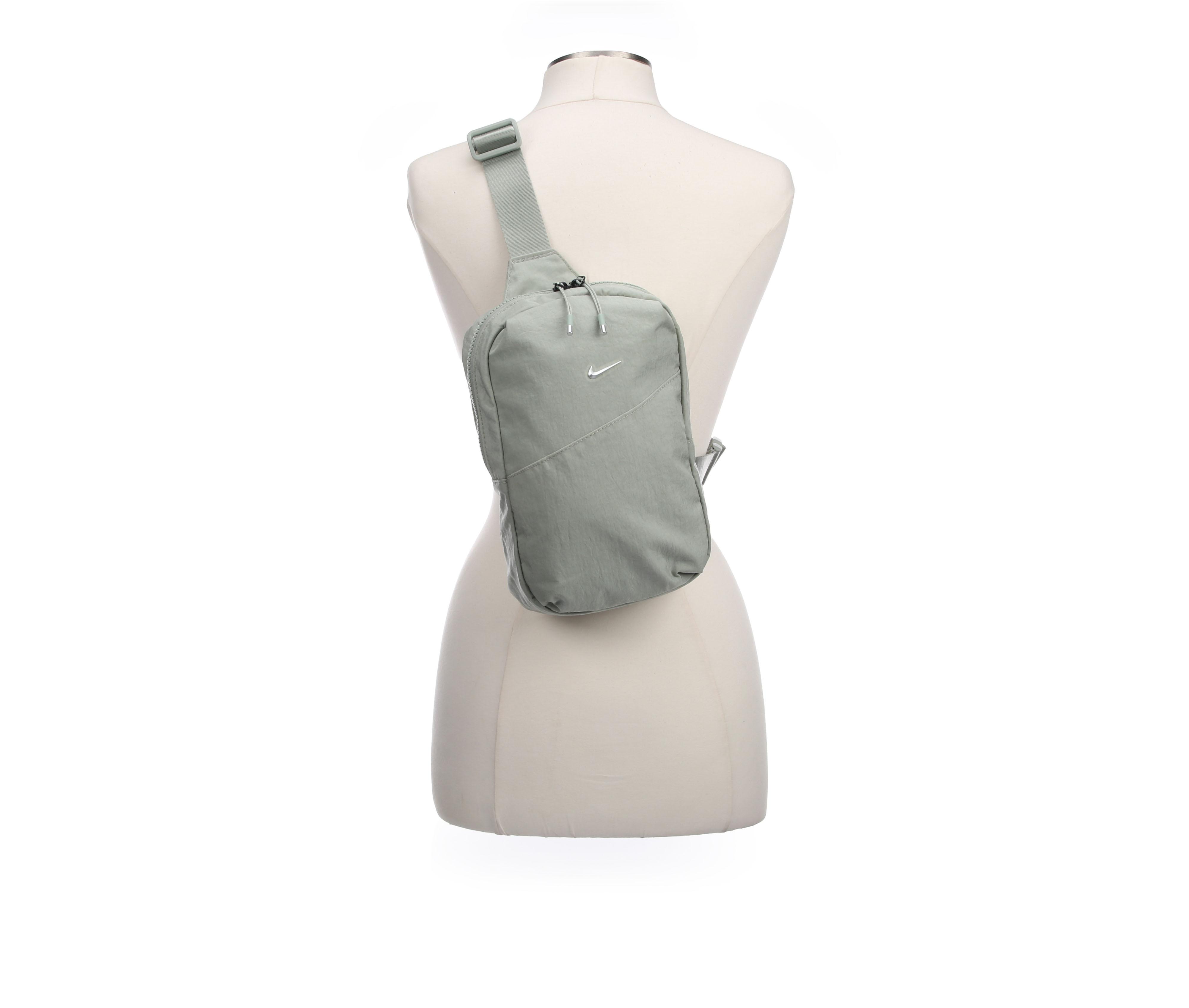 Nike Aura Crossbody Bag