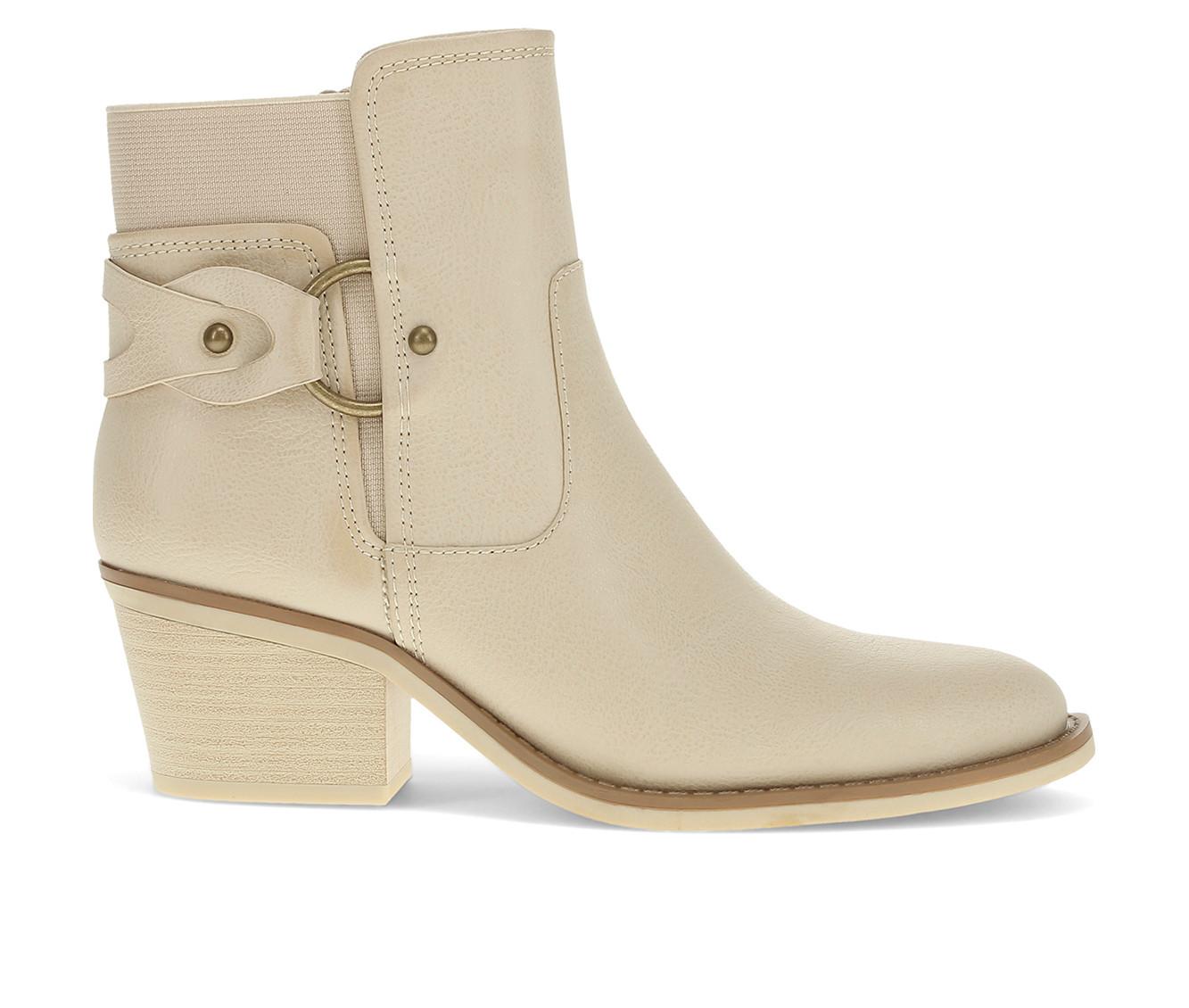 Women's Baretraps Luella Booties