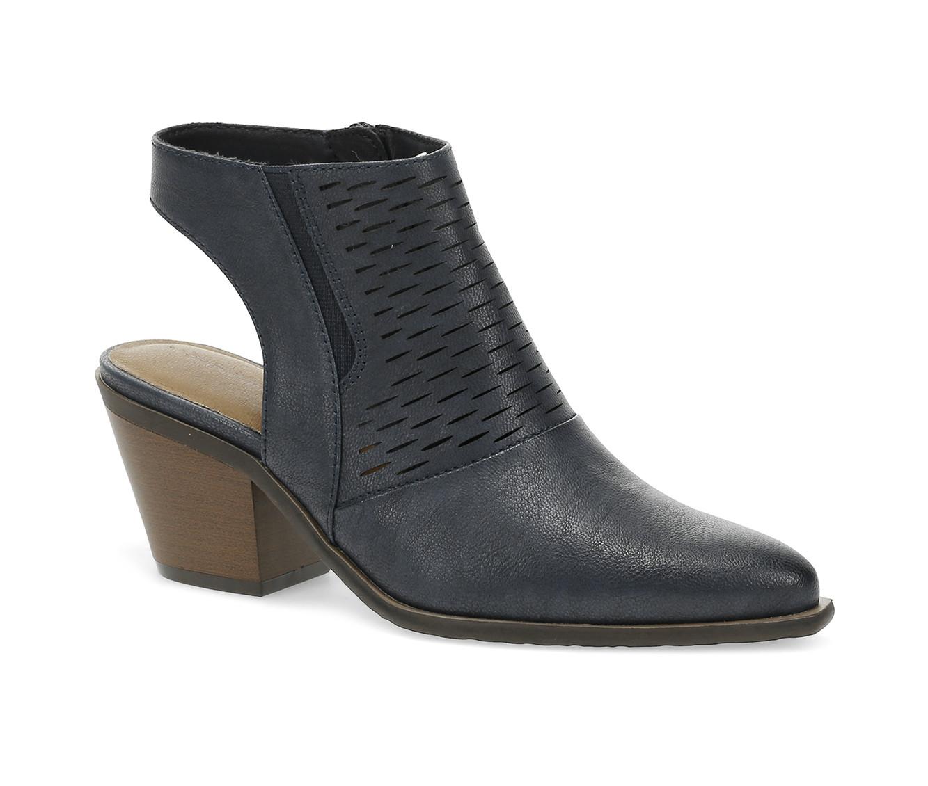 Women's Baretraps Yangley Booties