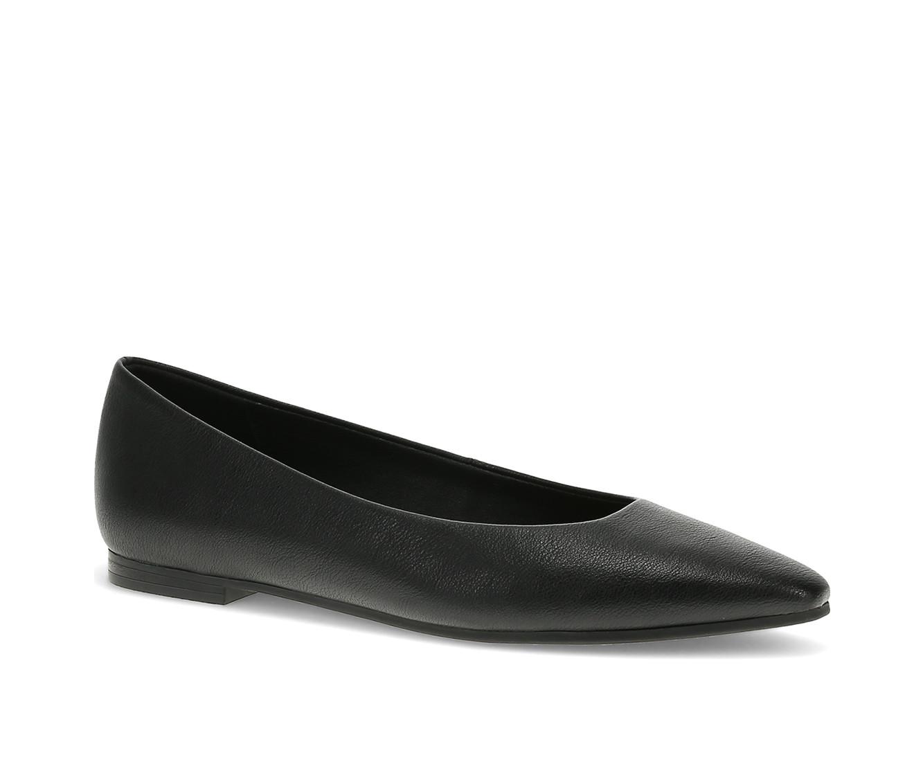 Women's Baretraps Rhonda Flats