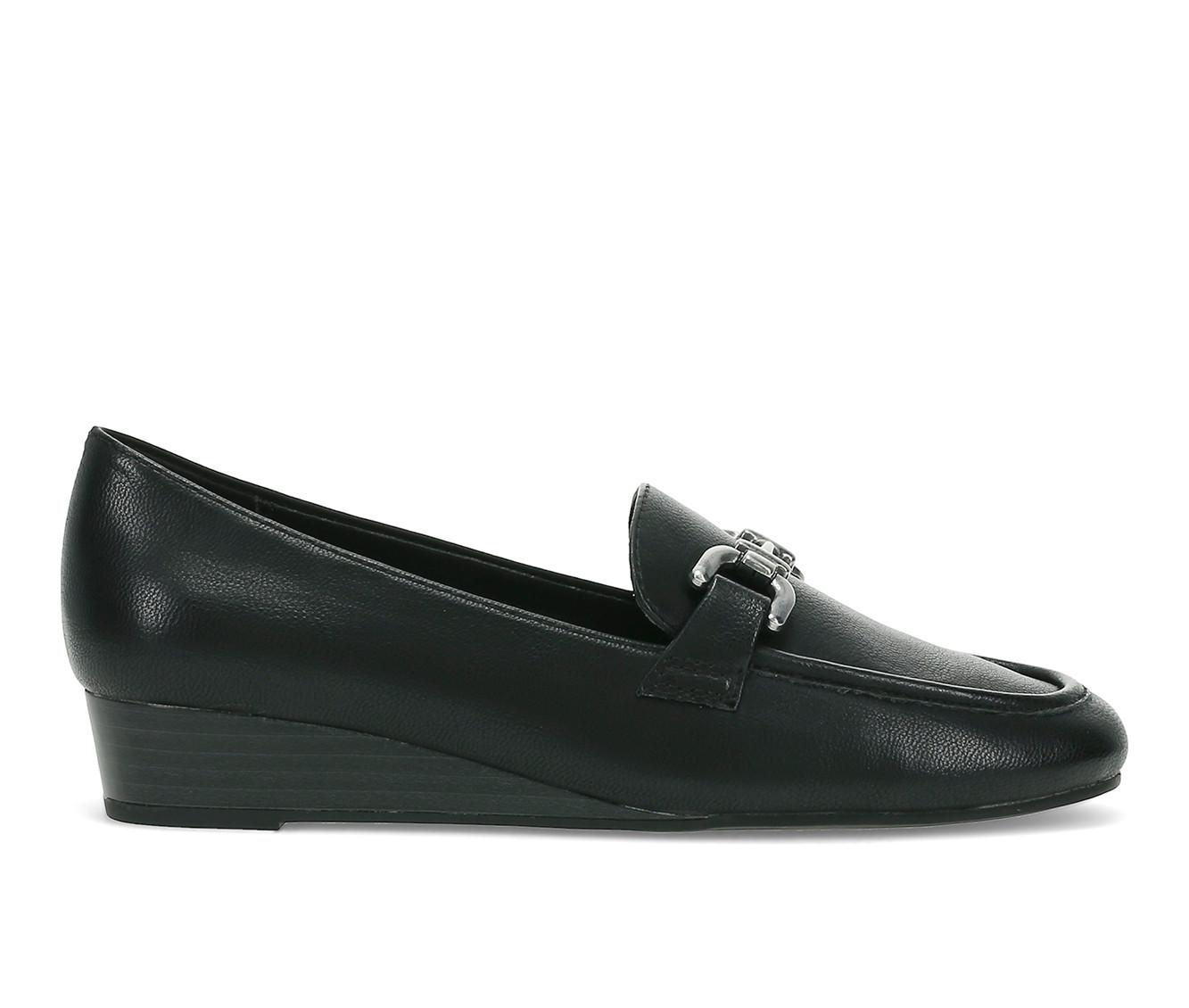 Women's Baretraps Caddie Wedge Loafers