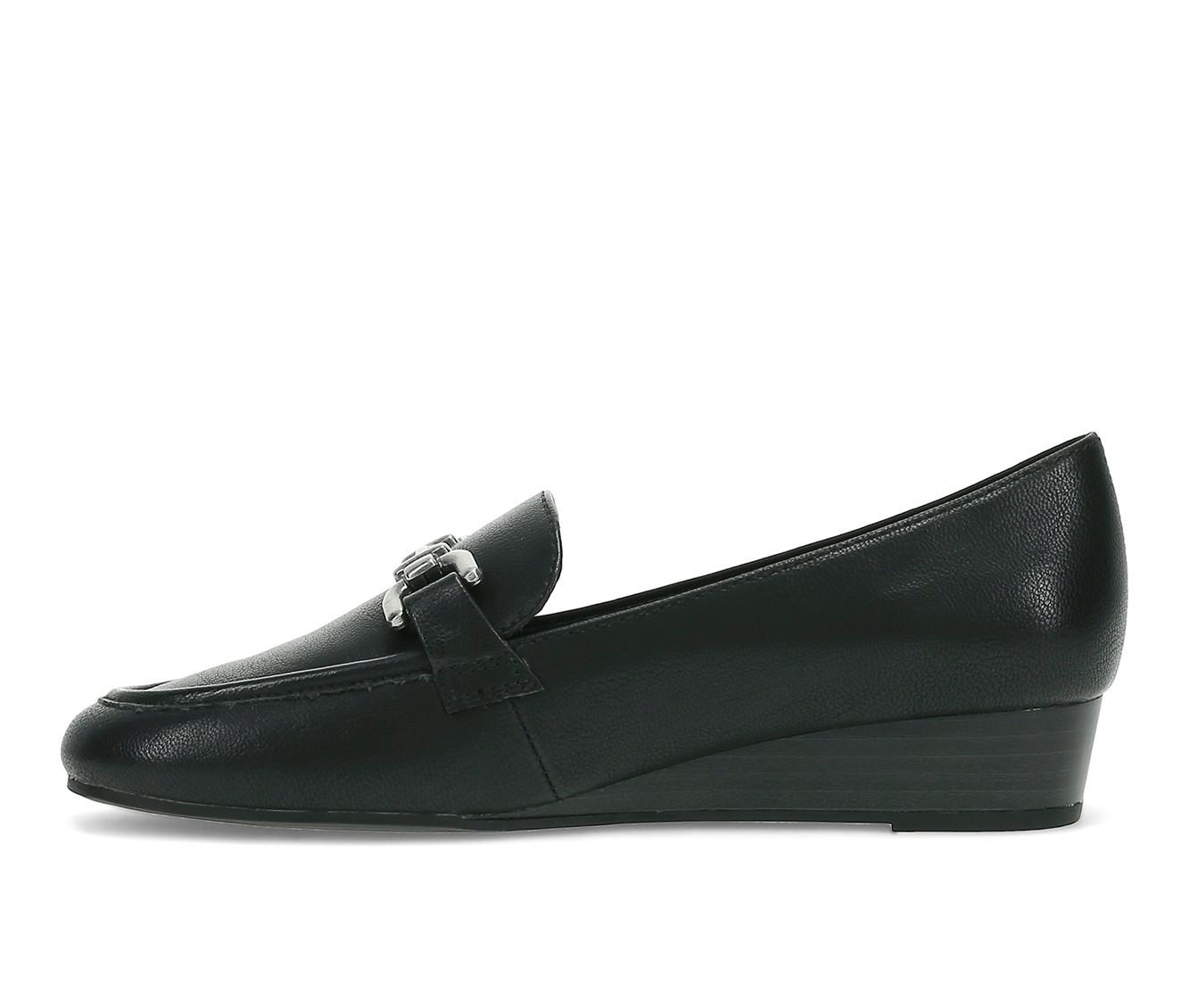 Women's Baretraps Caddie Wedge Loafers