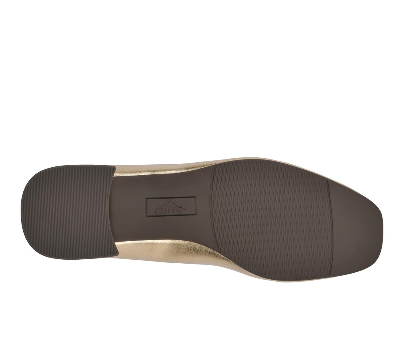 Women's Cliffs by White Mountain Quintesa Pumps