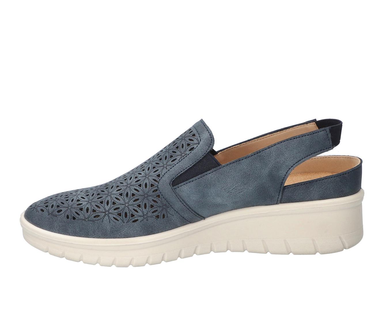 Women's Easy Street Petal Sneakers
