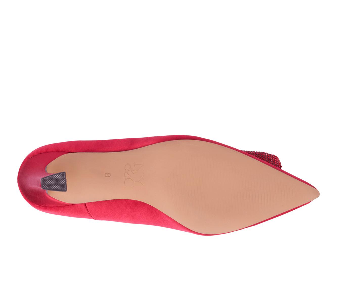 Special occasion pumps store