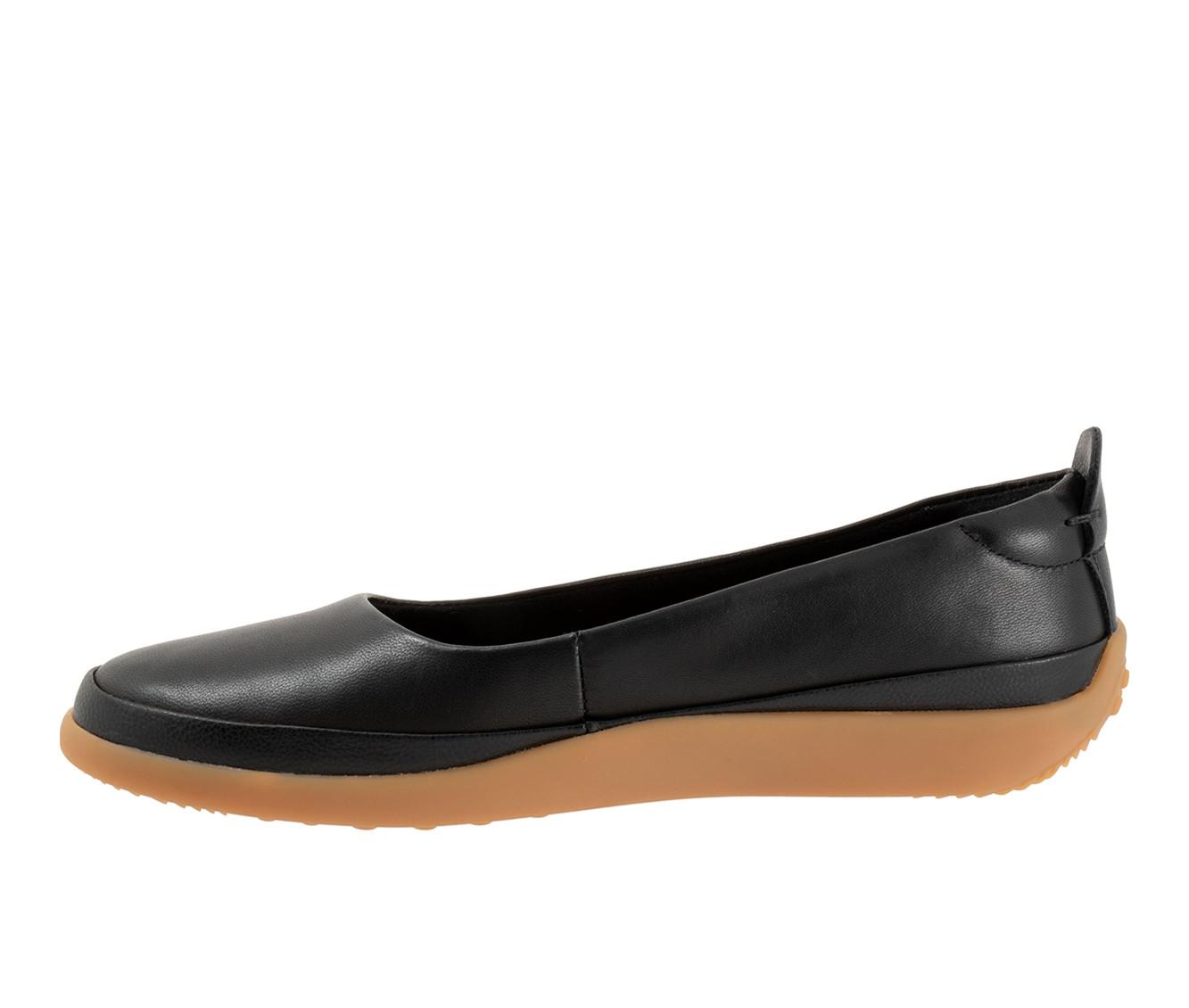 Women's Softwalk Disa Flats