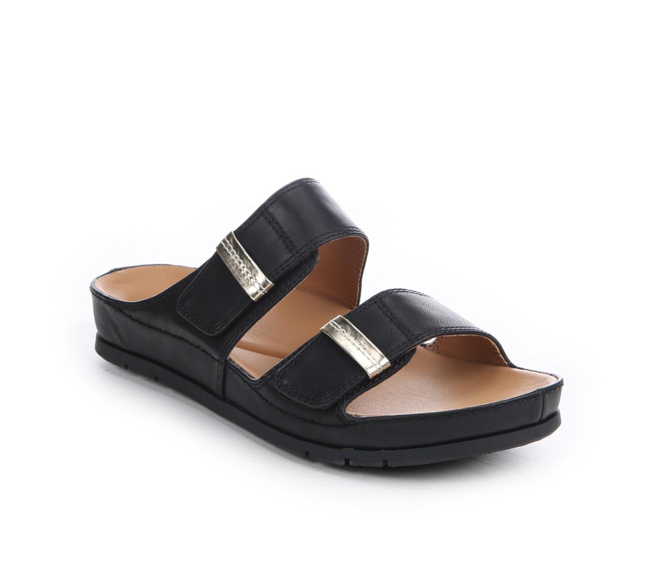 Women's Baretraps Wisteria Sandals