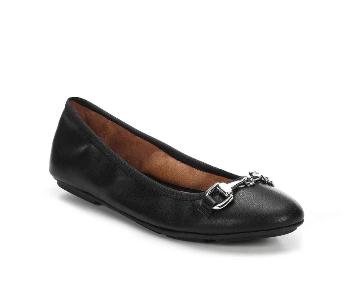 Women's Me Too Chelsey Flats