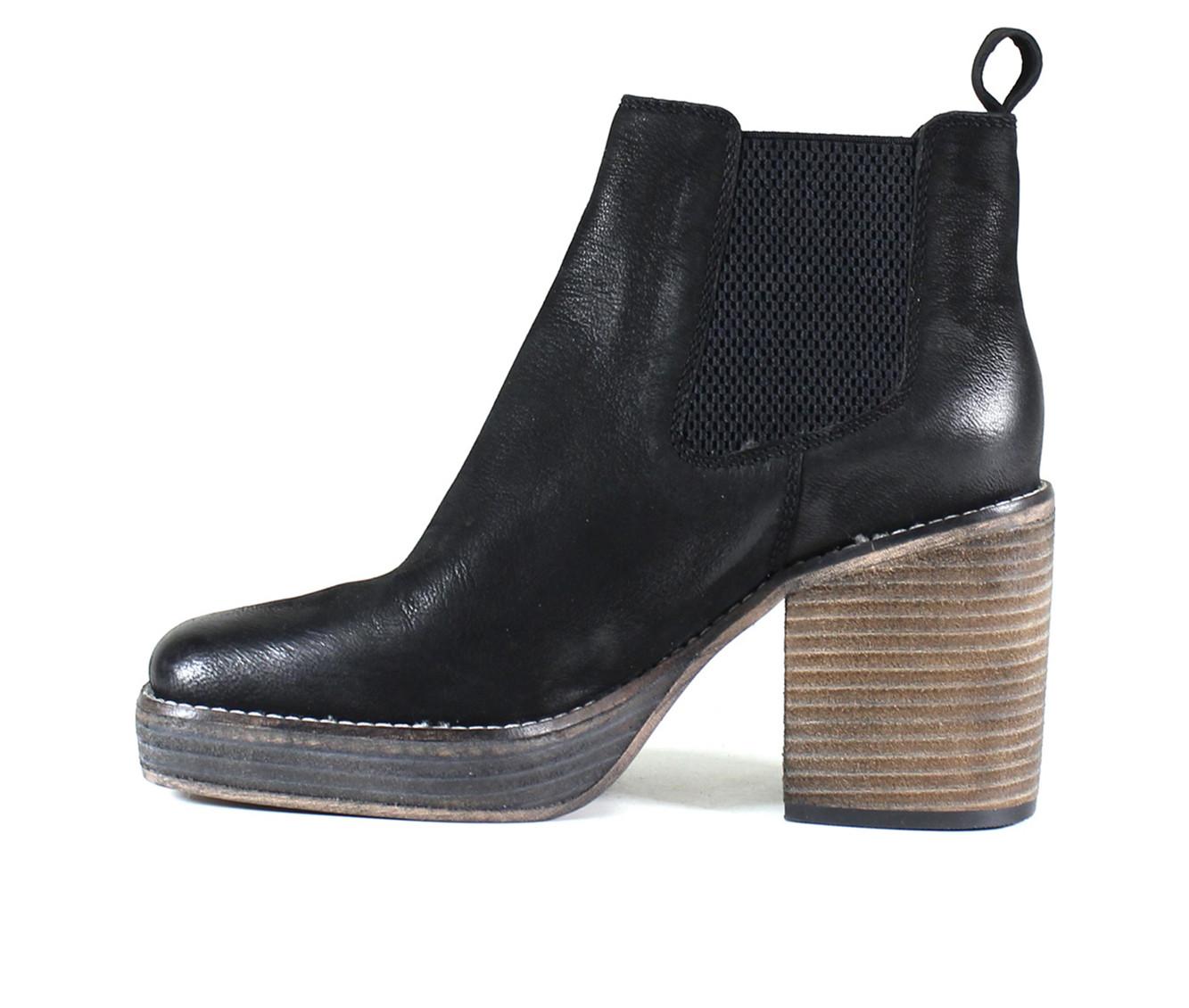 Women's DIBA TRUE Ser Eeta Booties