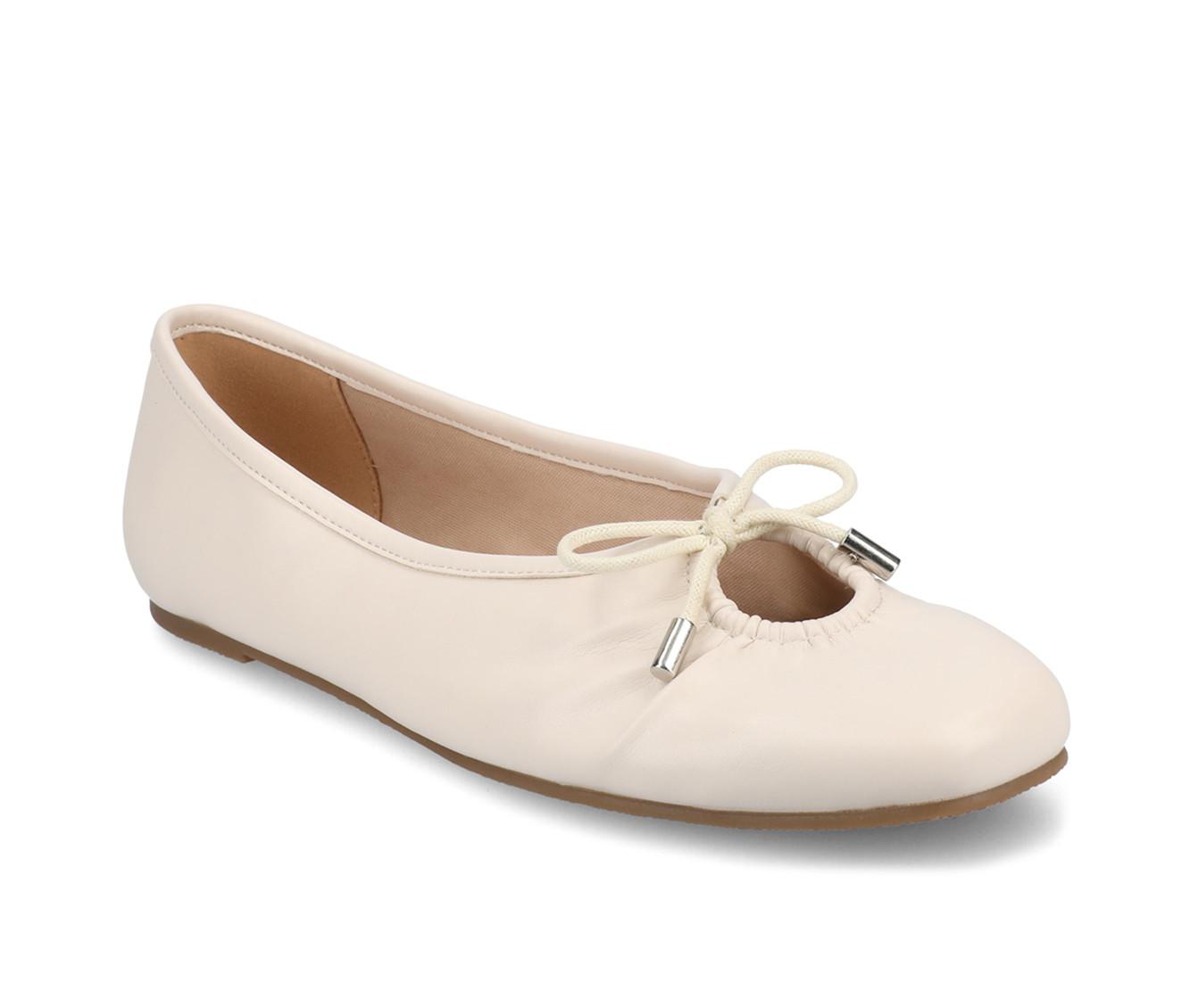 Women's Journee Collection Callee Flats