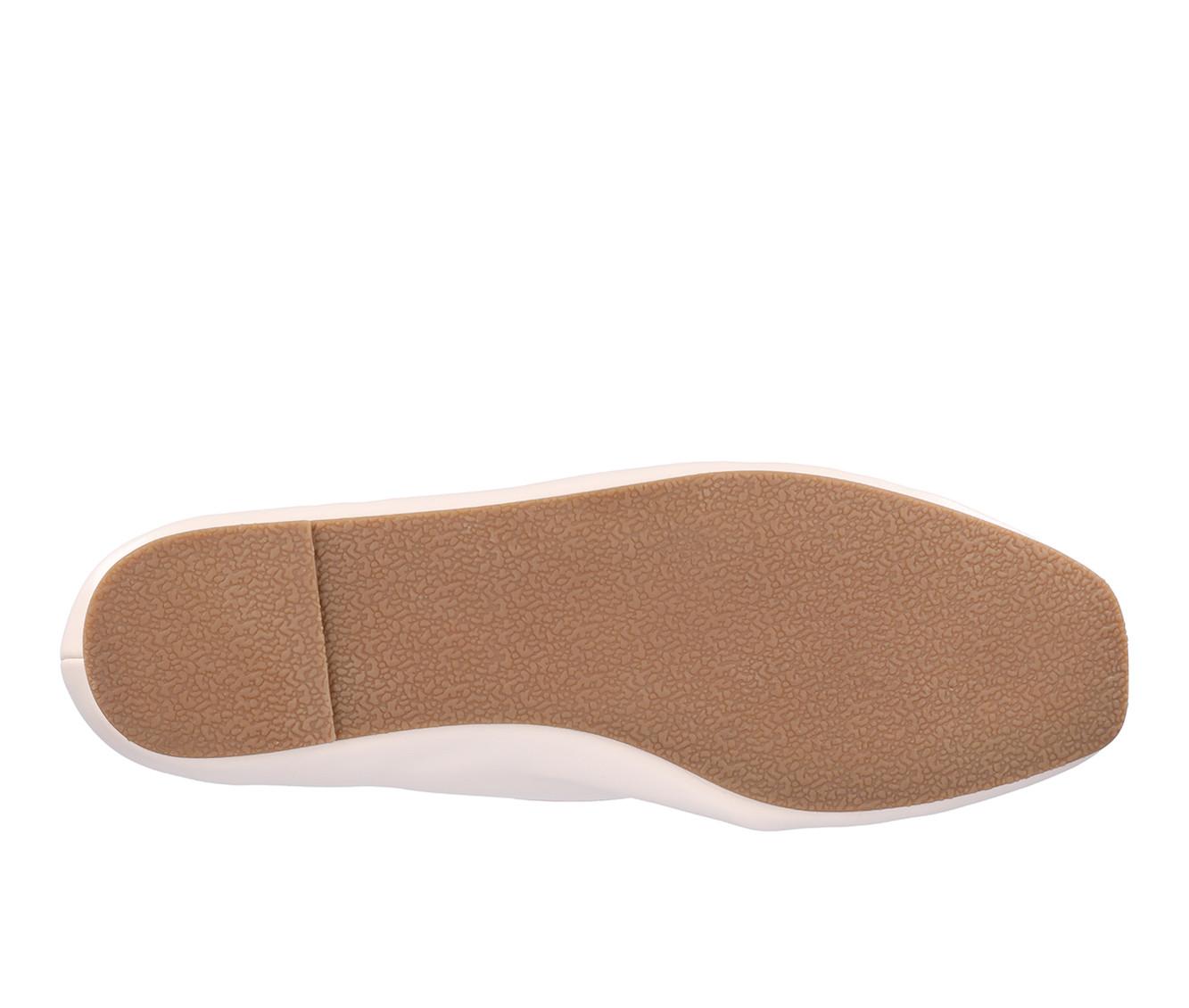 Women's Journee Collection Callee Flats