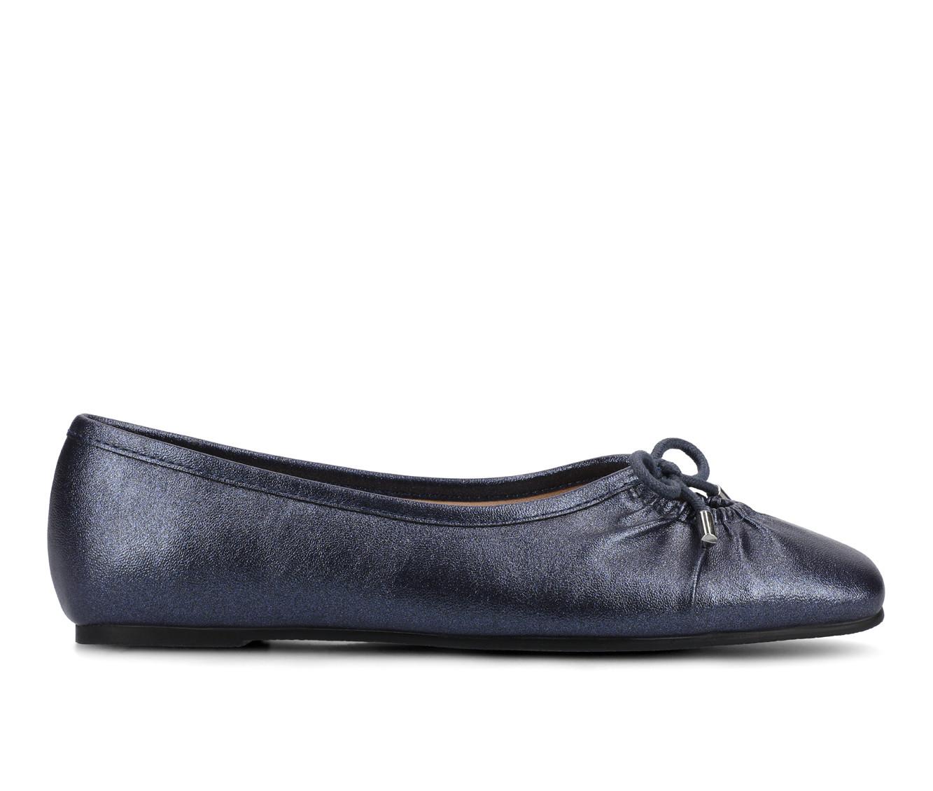 Women's Journee Collection Callee Flats