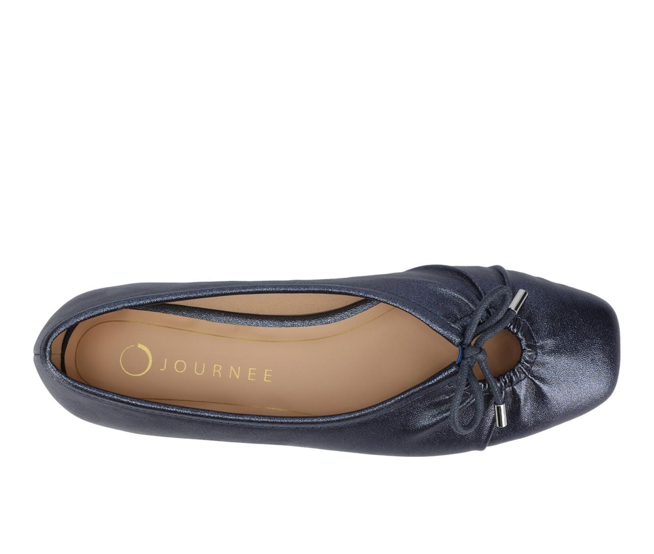 Women's Journee Collection Callee Flats