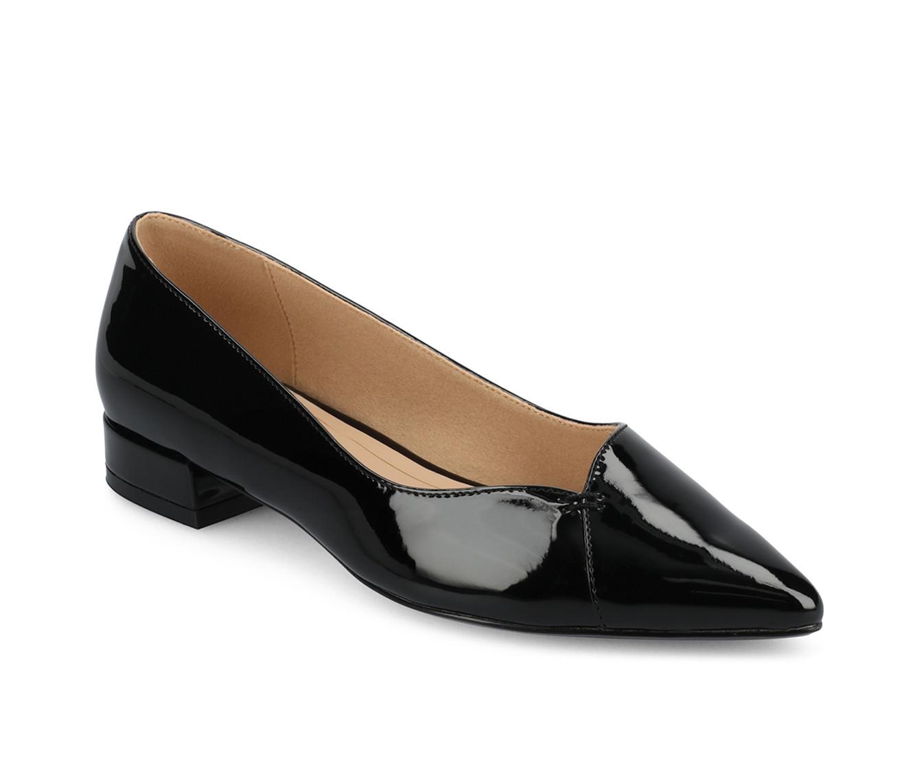 Women's Journee Collection Carmin Flats