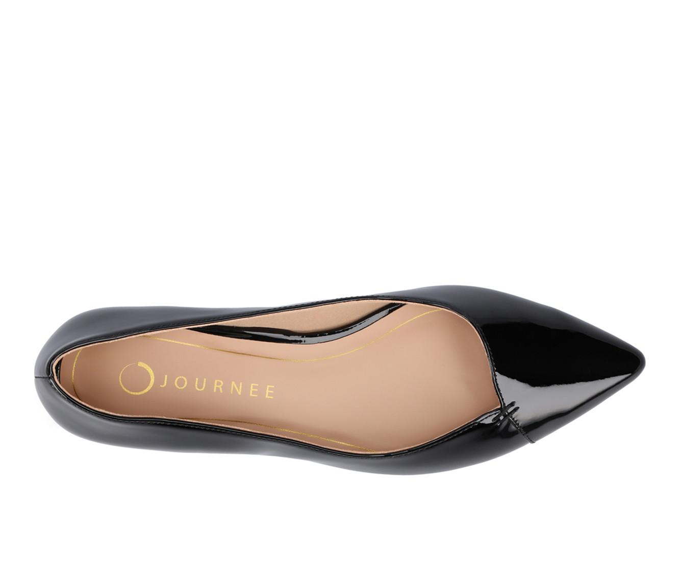 Women's Journee Collection Carmin Flats