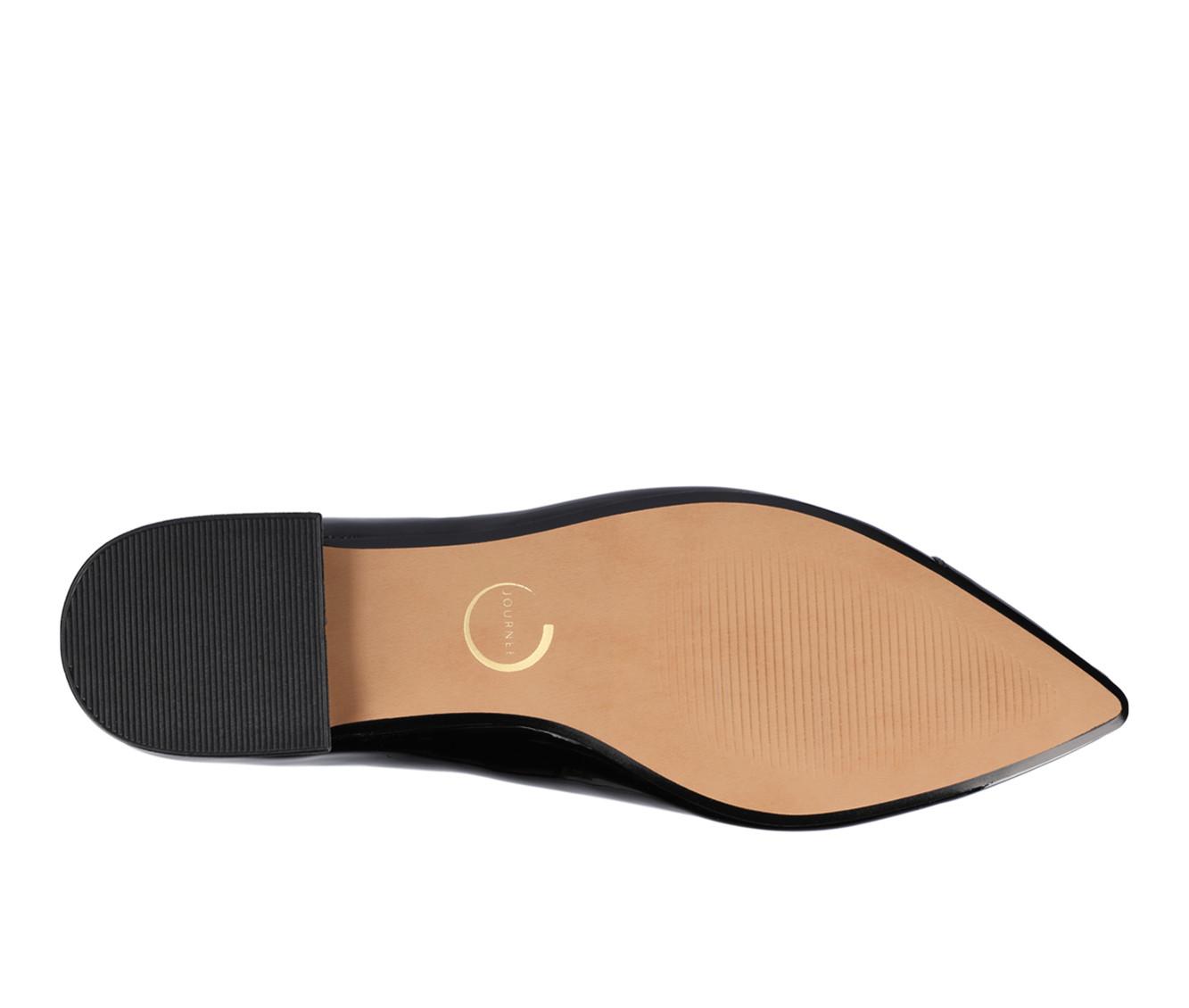 Women's Journee Collection Carmin Flats