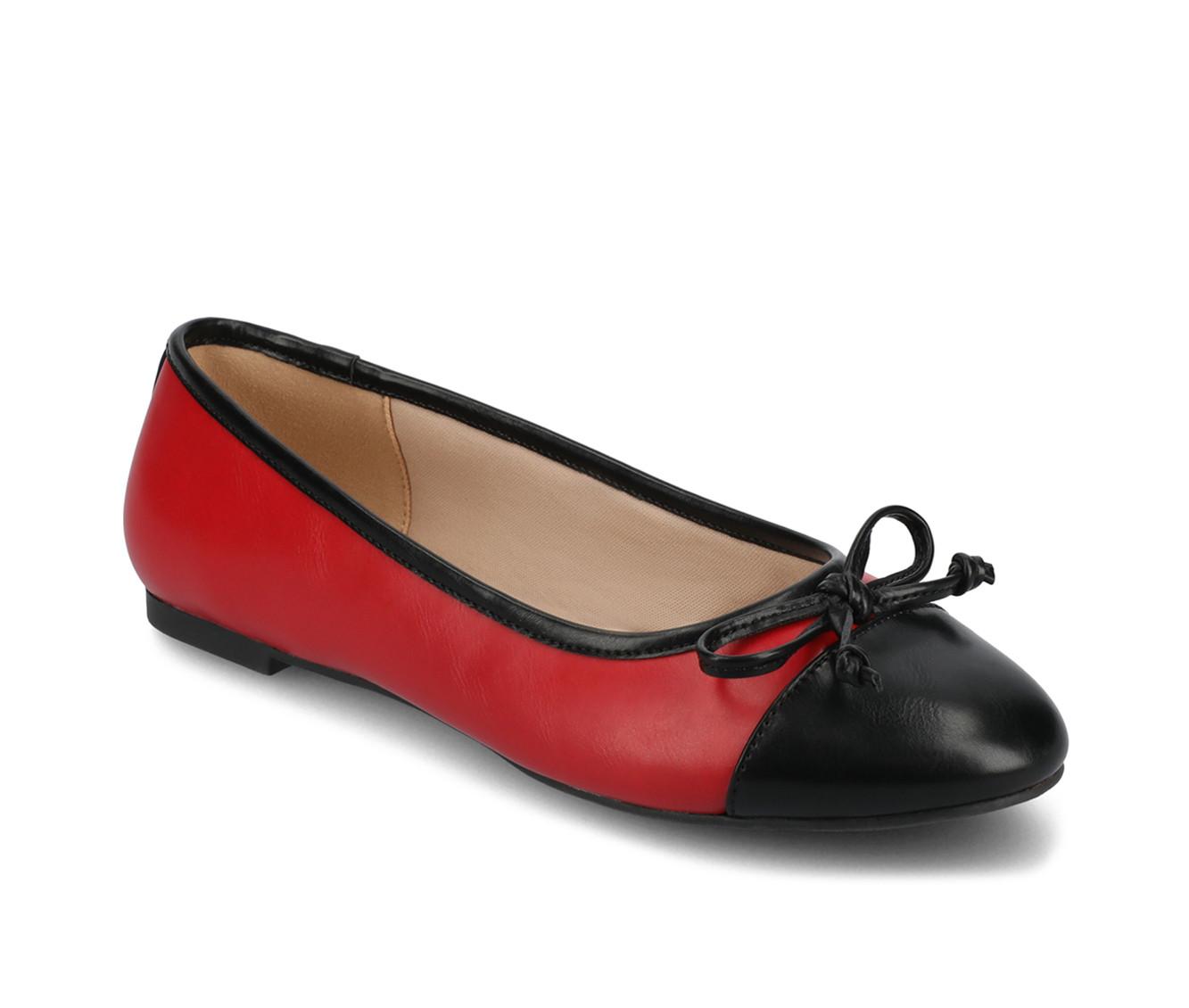 Women's Journee Collection Kaiah Flats