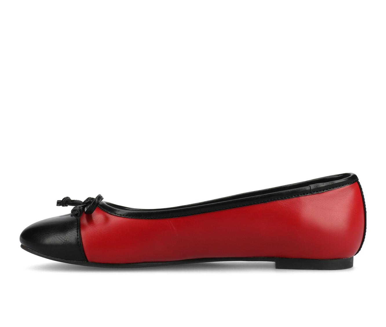 Women's Journee Collection Kaiah Flats