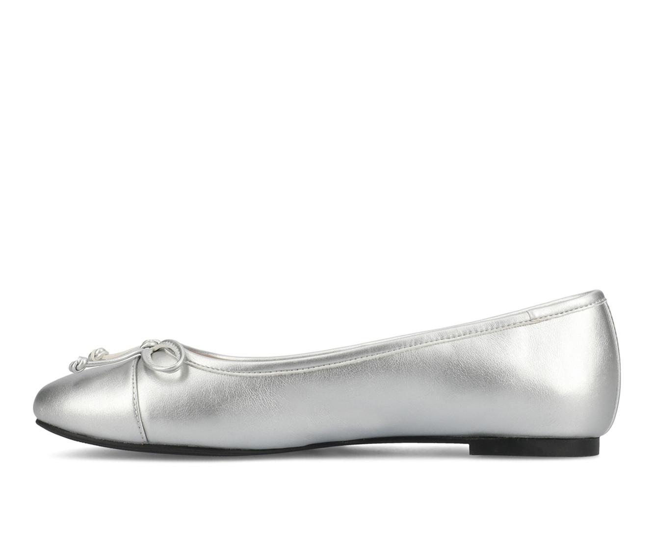 Women's Journee Collection Kaiah Flats