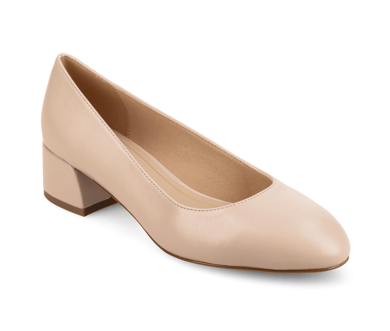 Women's Journee Collection SaarII Pumps