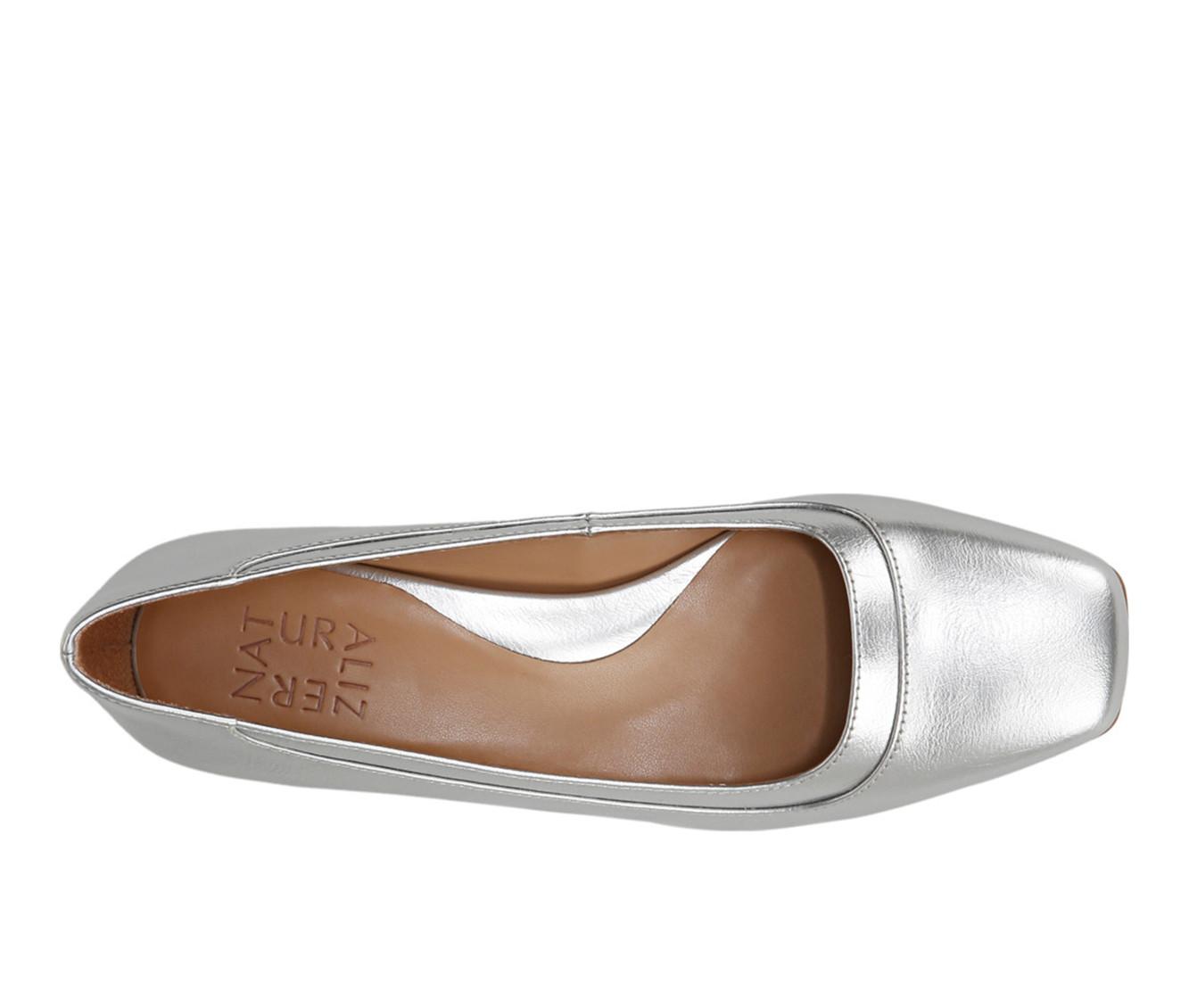 Women's Naturlizer Huntley Pumps