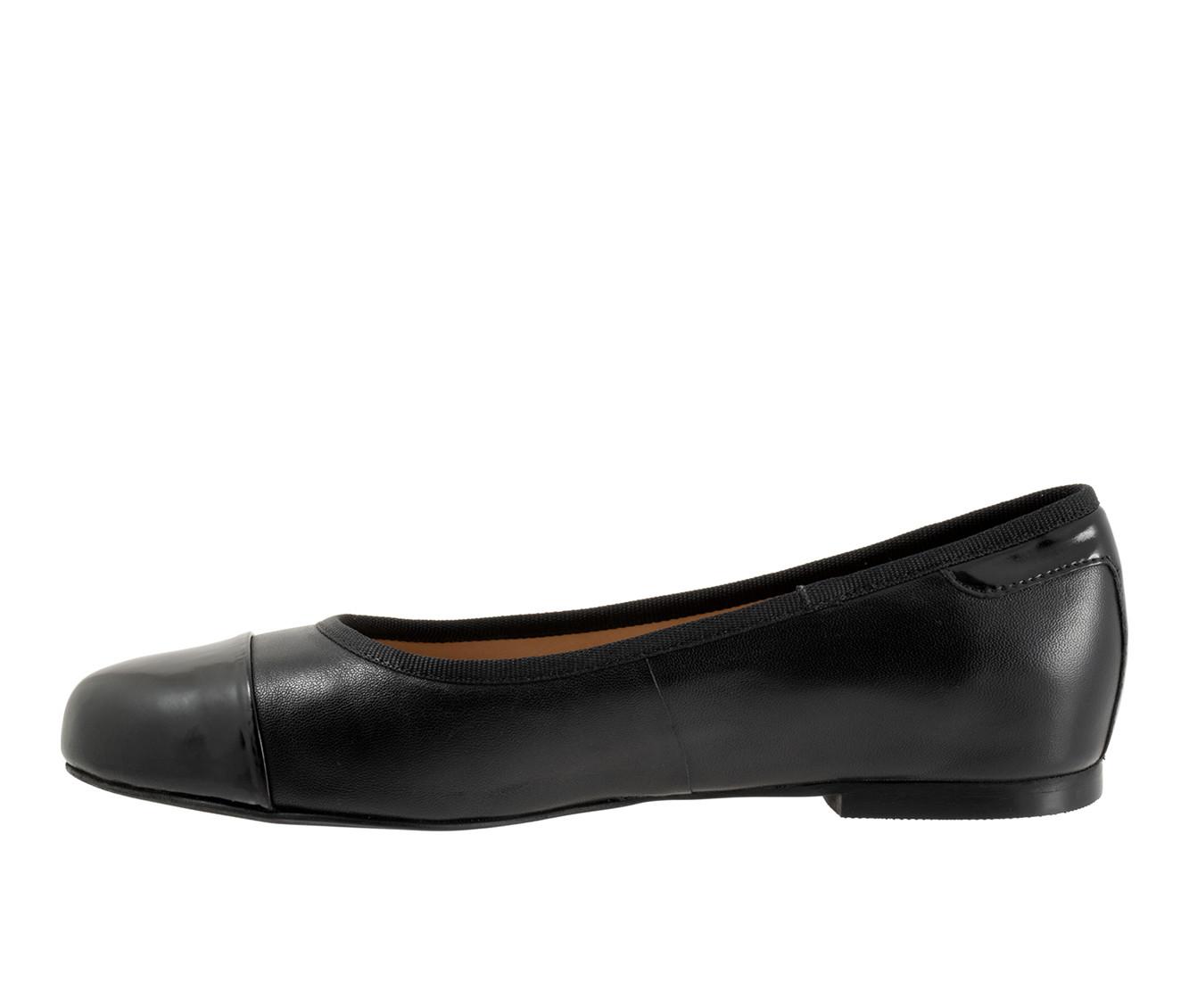 Women's Trotters Clara Flats