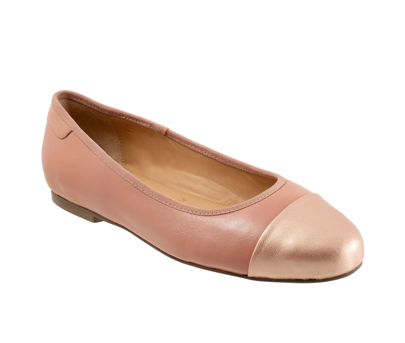 Women's Trotters Clara Flats
