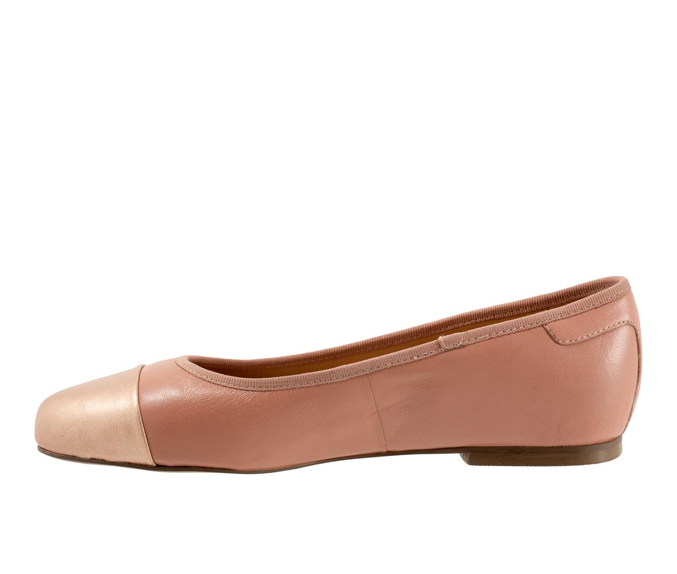 Women's Trotters Clara Flats