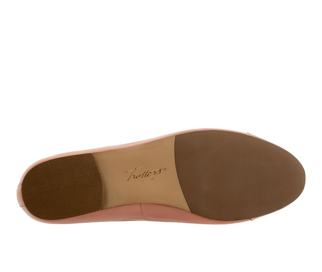 Women's Trotters Clara Flats