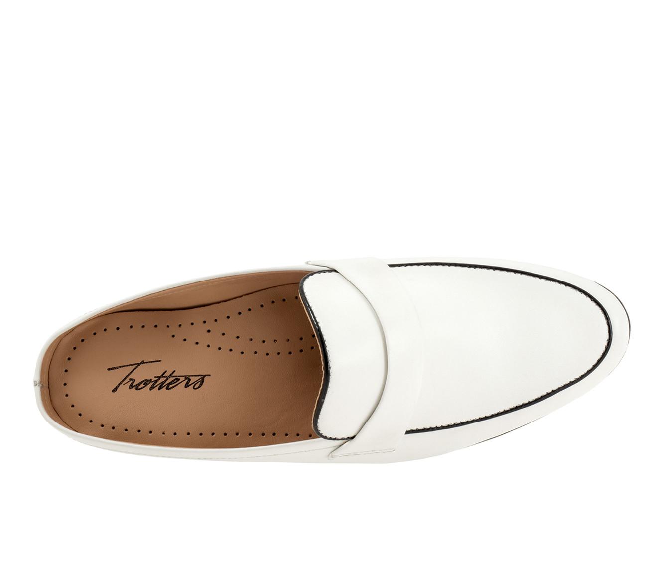 Women's Trotters Lola Flats