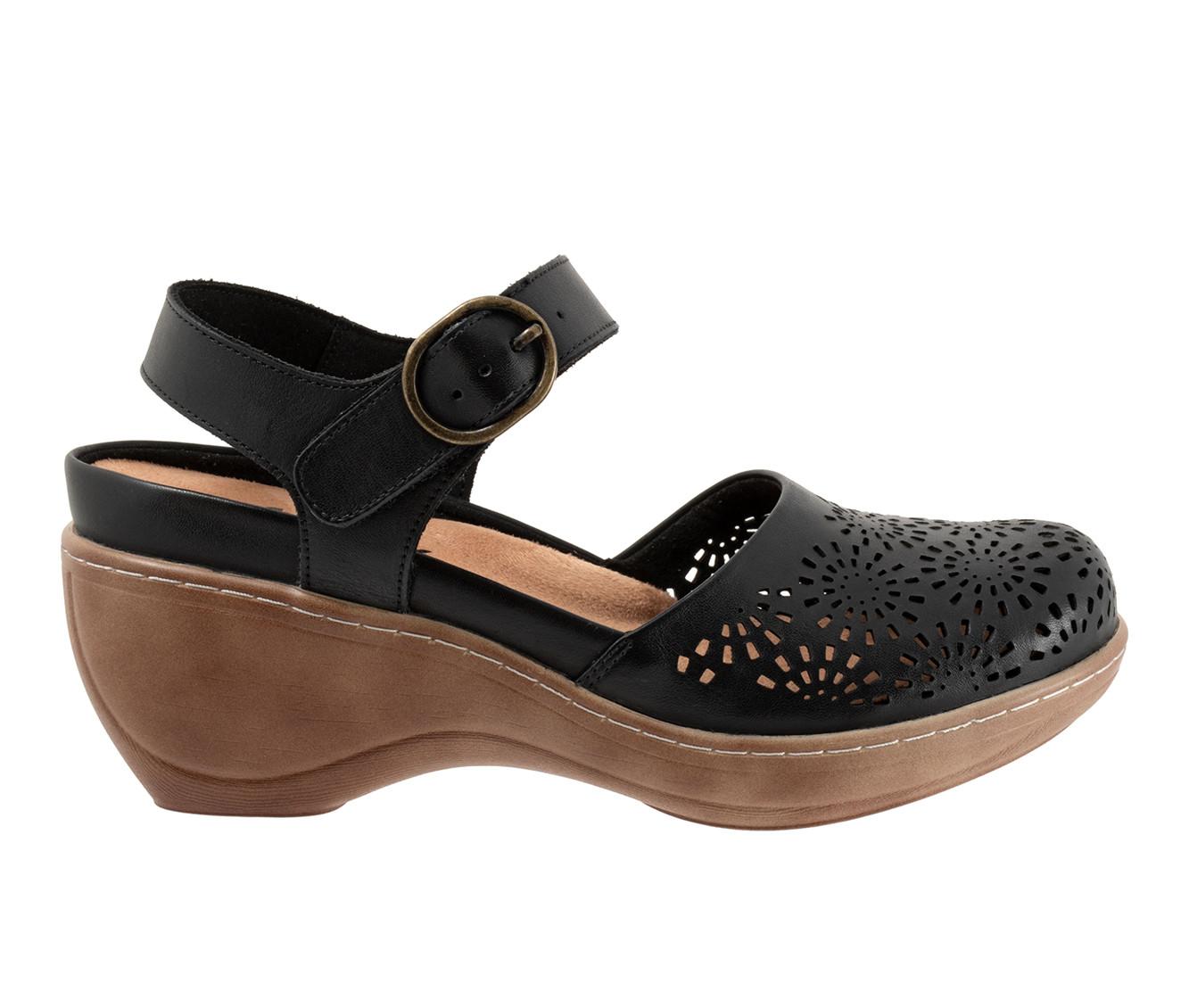 Women's Softwalk Mabelle Perf Clogs