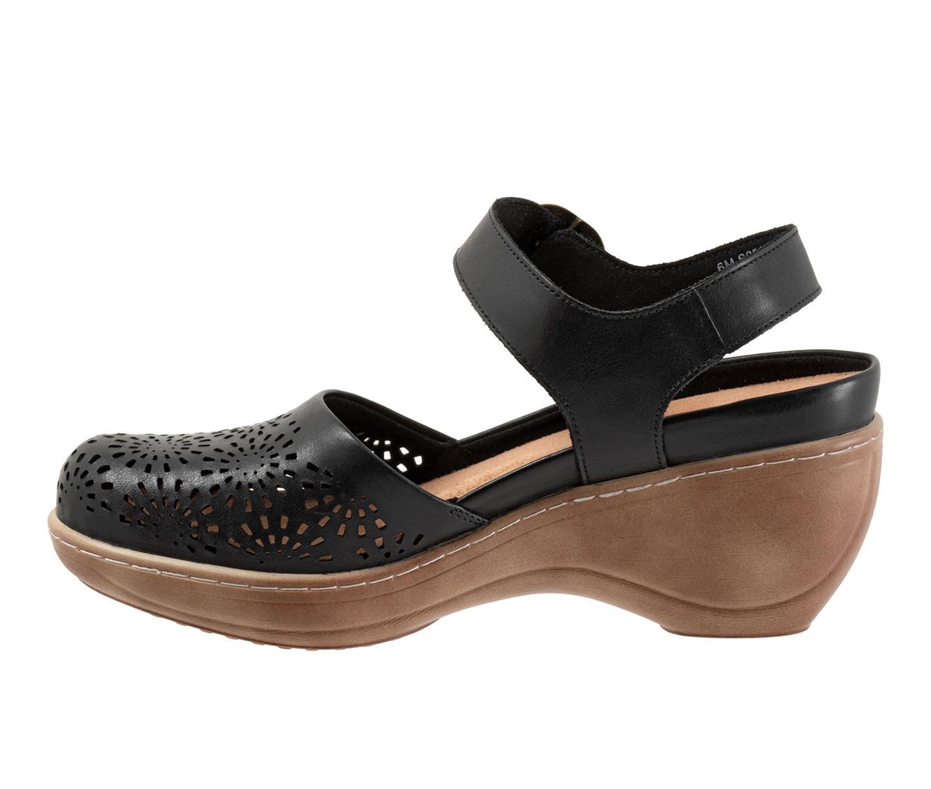 Women's Softwalk Mabelle Perf Clogs