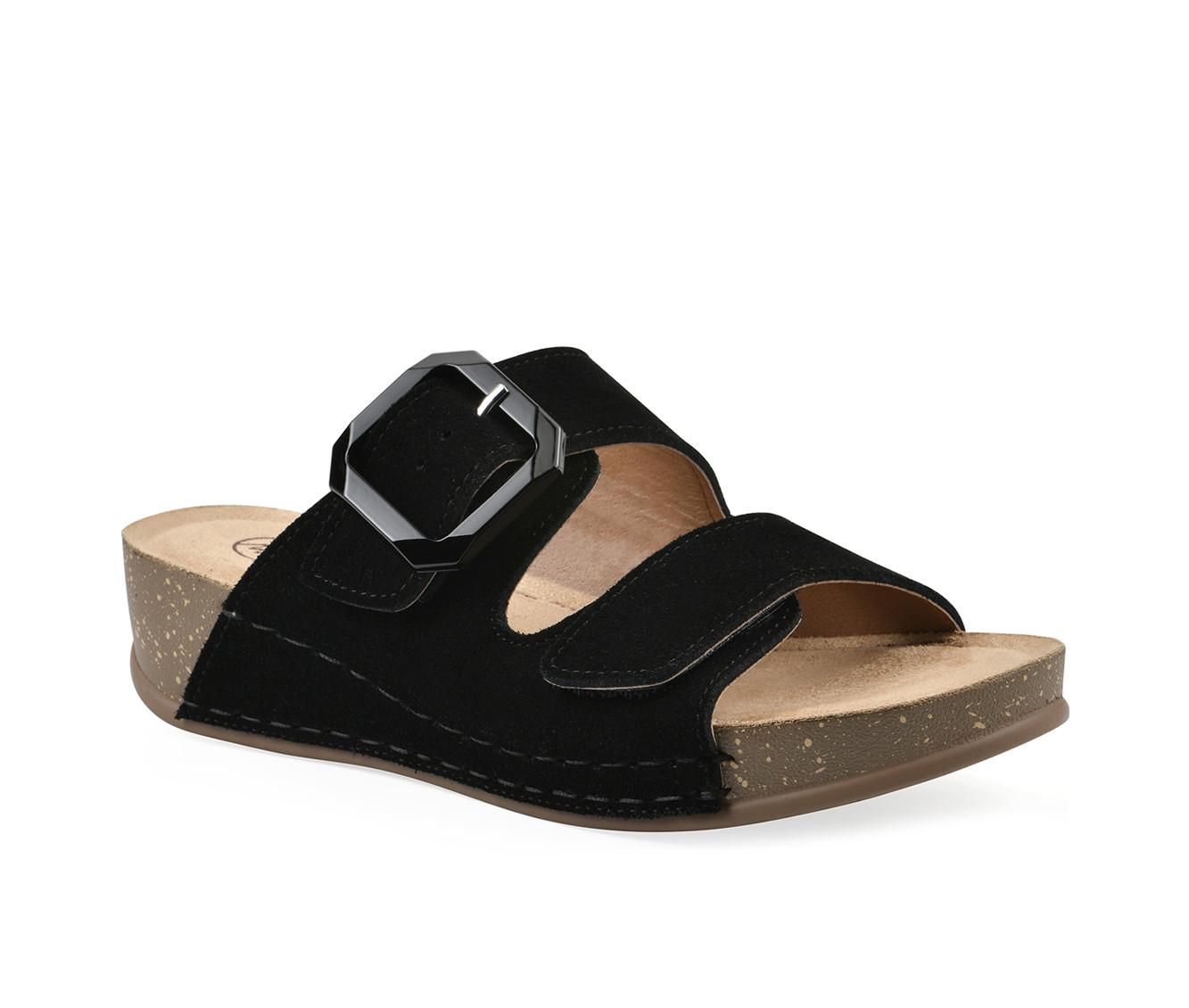 Women's White Mountain Fearful Footbed Sandals