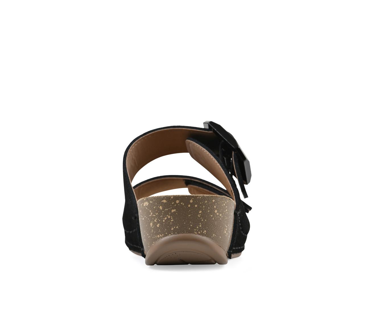 Women's White Mountain Fearful Footbed Sandals